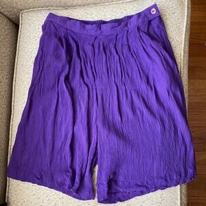 90s Vintage SK & Company Purple Flowy Shorts Women 10 Crinkle Material Summer